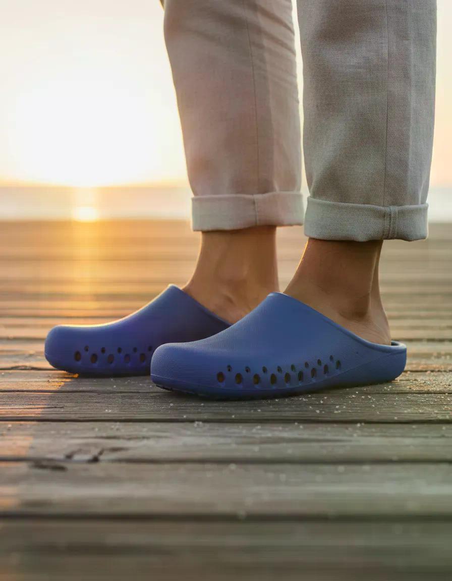 Zapato O Zueco Antideslizante Eva Comodidad Profesional